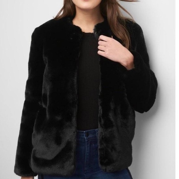 GAP Faux Fur Coat - Picture 1 of 5